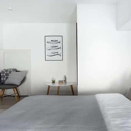 Hugo Apartment