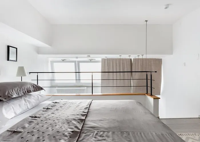 Hugo Apartment Split